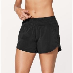 Lululemon Tracker Short 6